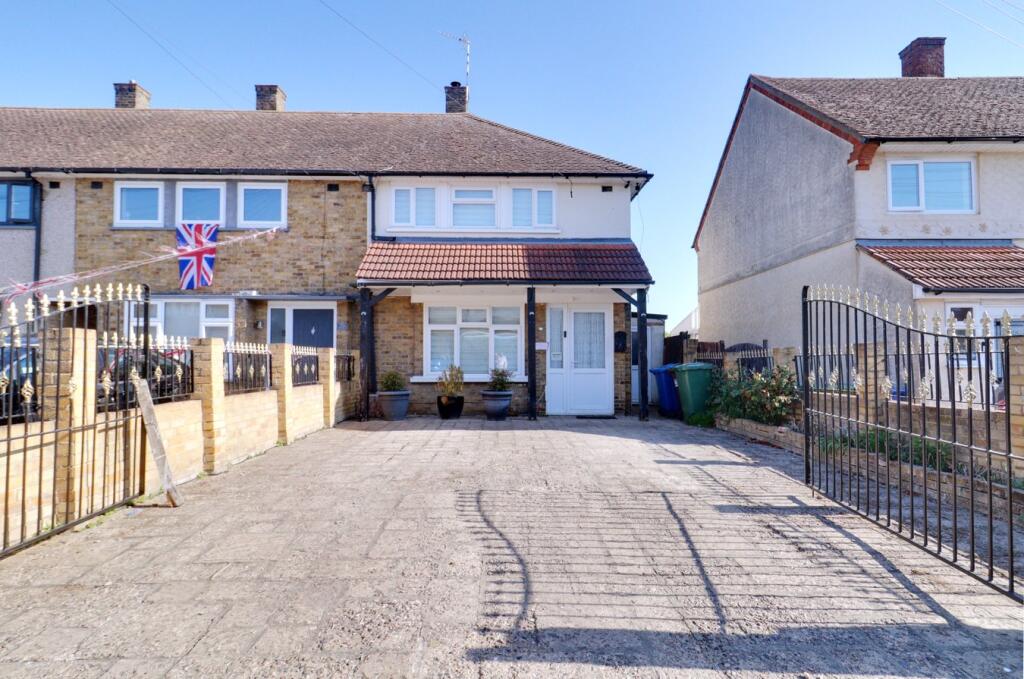 Main image of property: Usk Road, Aveley, South Ockendon, RM15
