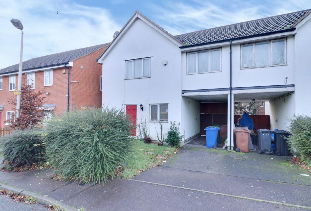 Main image of property: Cherwell Grove, South Ockendon, RM15