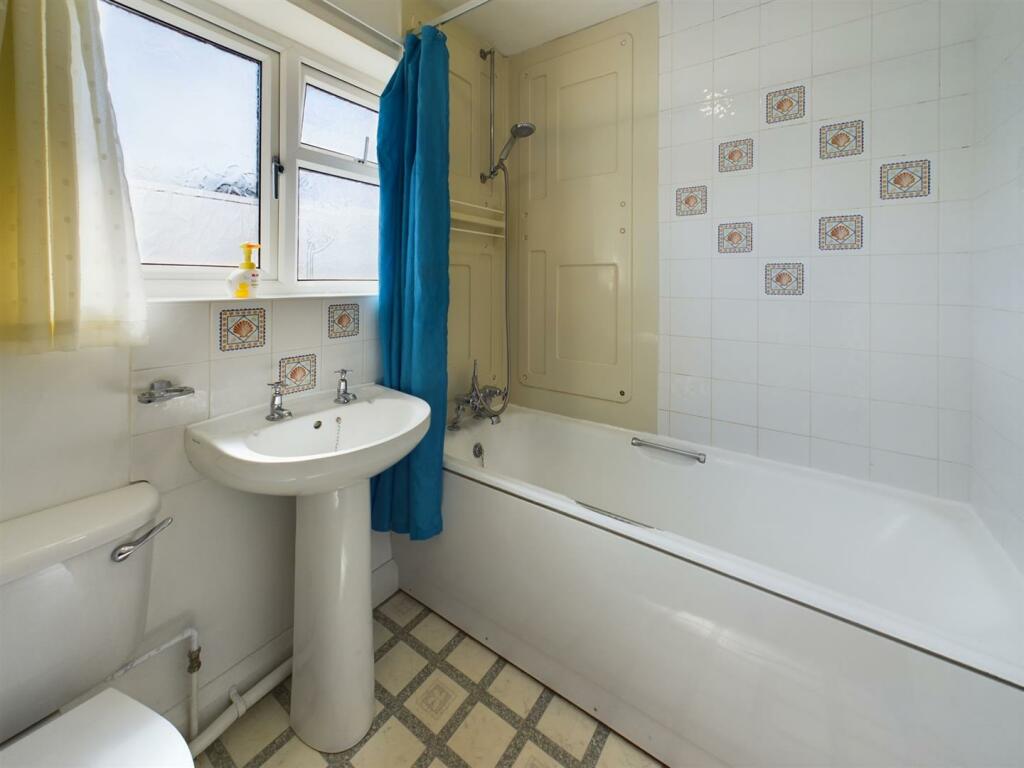 Additional property image - Maple Gardens, Bath