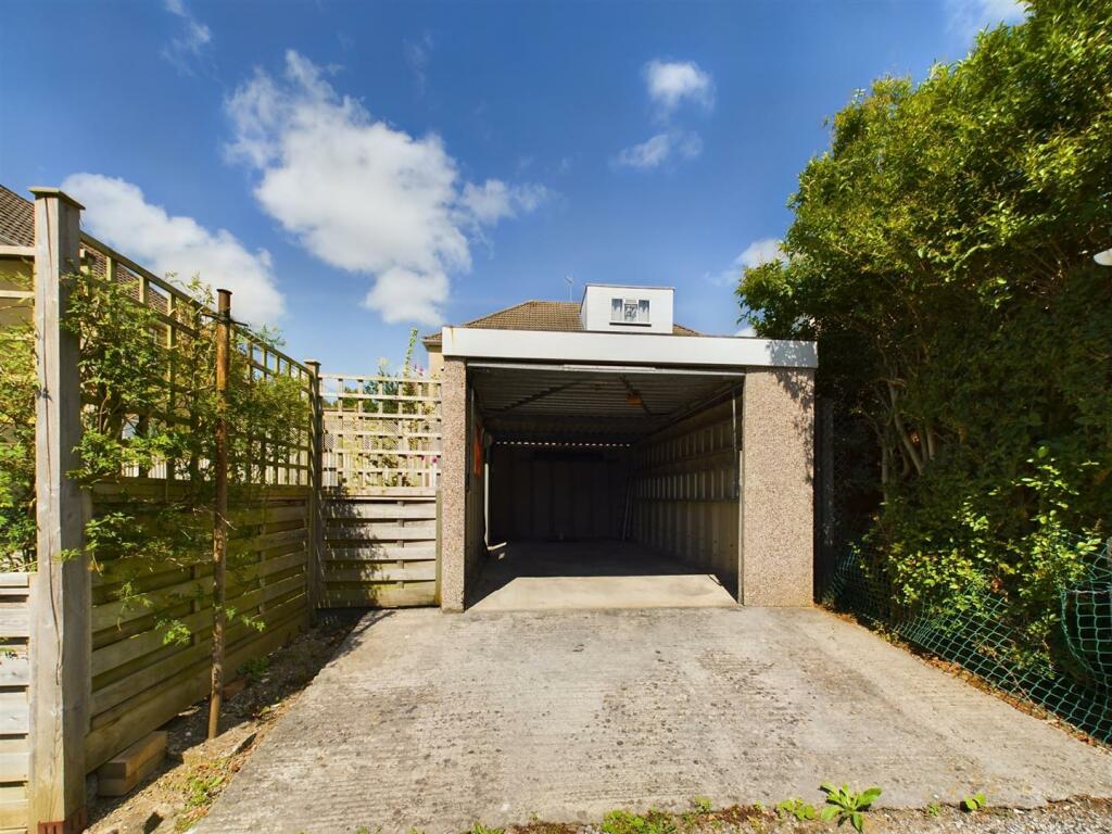 Additional property image - Maple Gardens, Bath