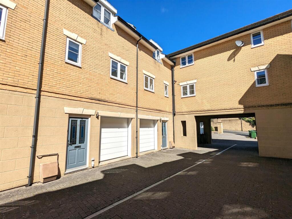 Main image of property: Park Road, Ryde, PO33 2FQ