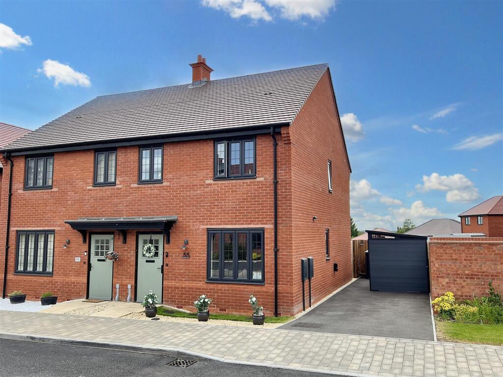 Main image of property: Hollowell Street, Wollaston, Wellingborough