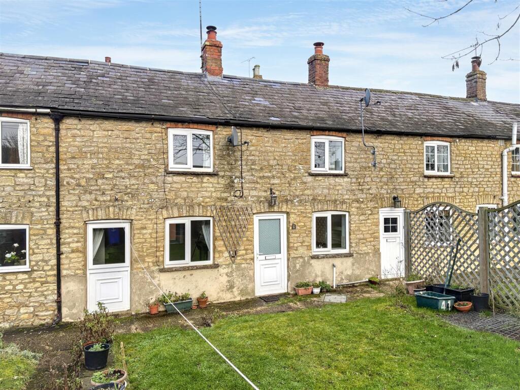 Main image of property: Sunny View, Yardley Hastings, Northampton