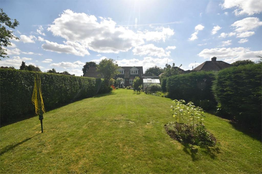 4 bedroom semidetached house for sale in New Road, Weston Turville