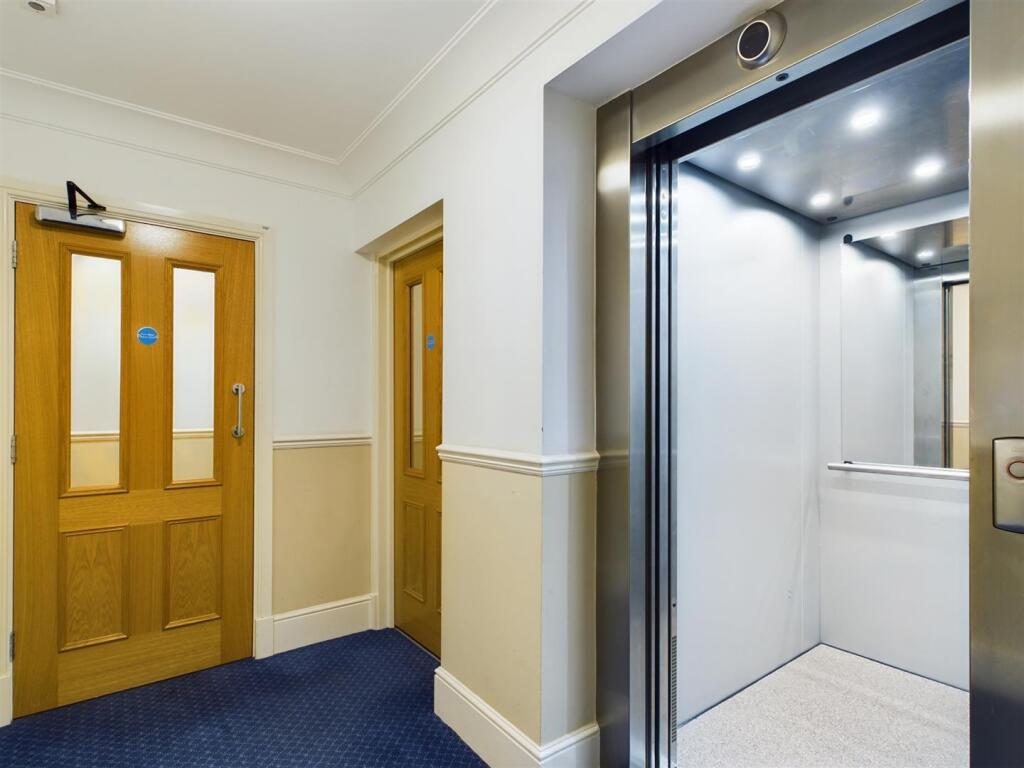 Main image of property: 11 Whitefriars 42 School Lane Solihull B91 2QQ