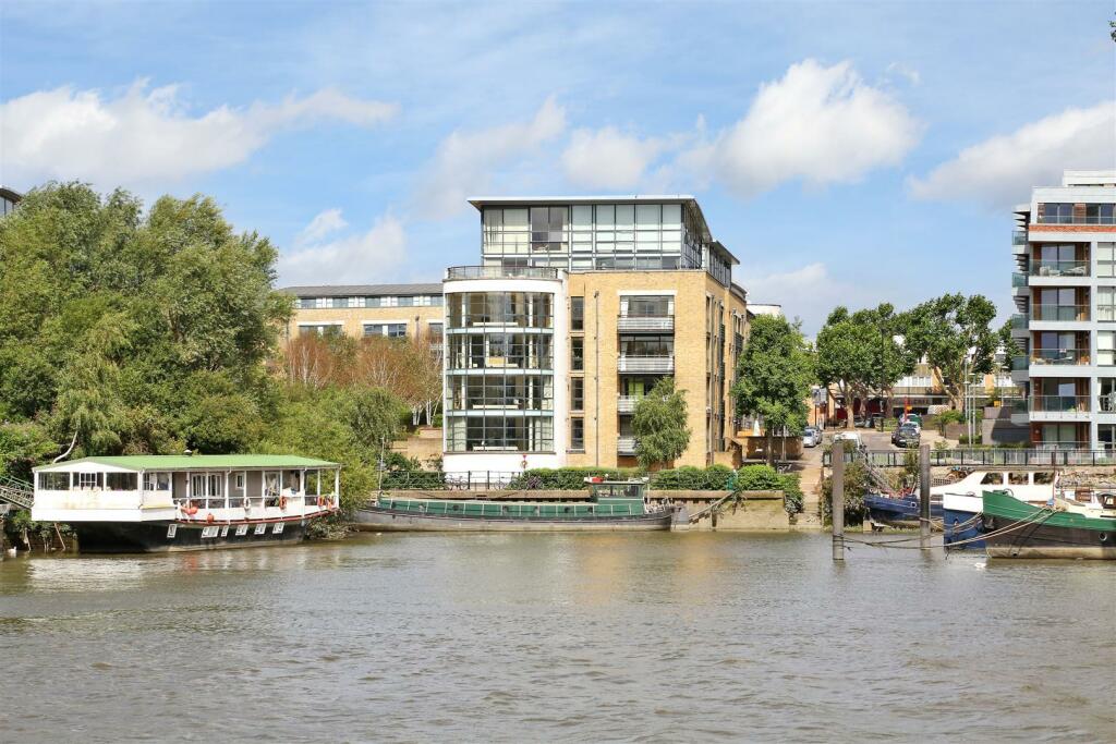 Main image of property: Goat Wharf, Brentford, TW8