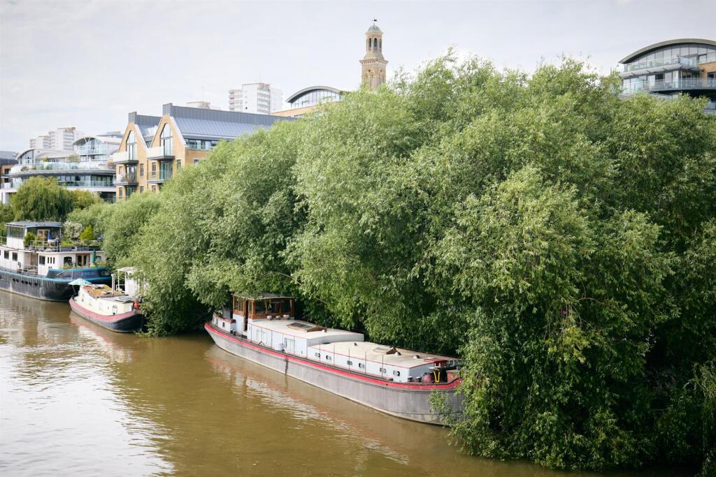 Main image of property: Vessel and Mooring at The Hollows, Brentford, TW8