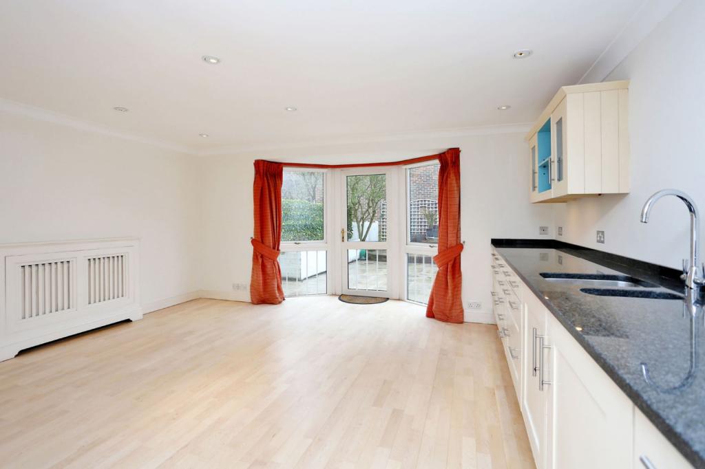 4 bedroom house for sale in Chiswick Staithe, Chiswick, W4