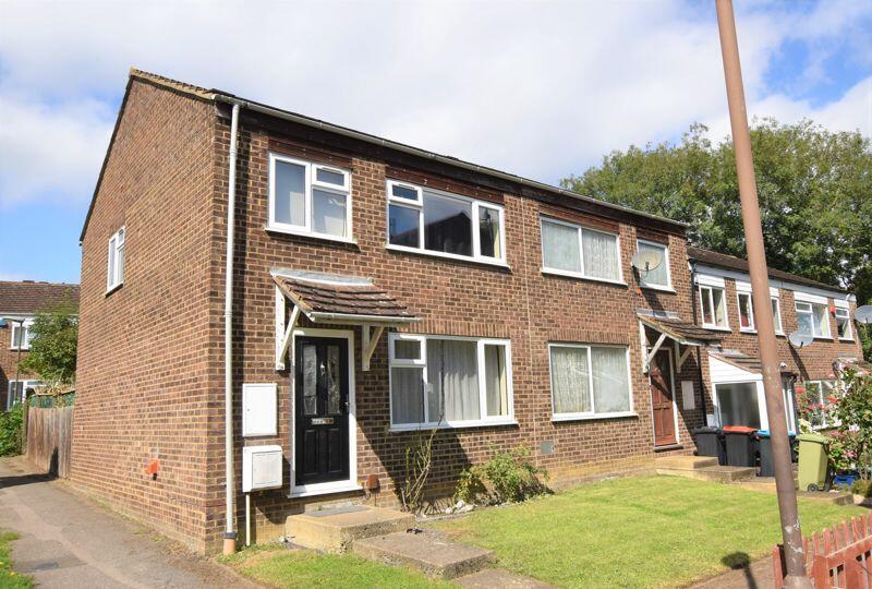 3 bedroom end of terrace house for sale in Hawkmoor Close, Eaglestone