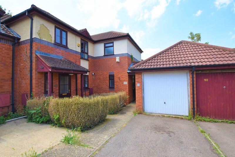 Main image of property: Wallmead Gardens, Loughton, Milton Keynes