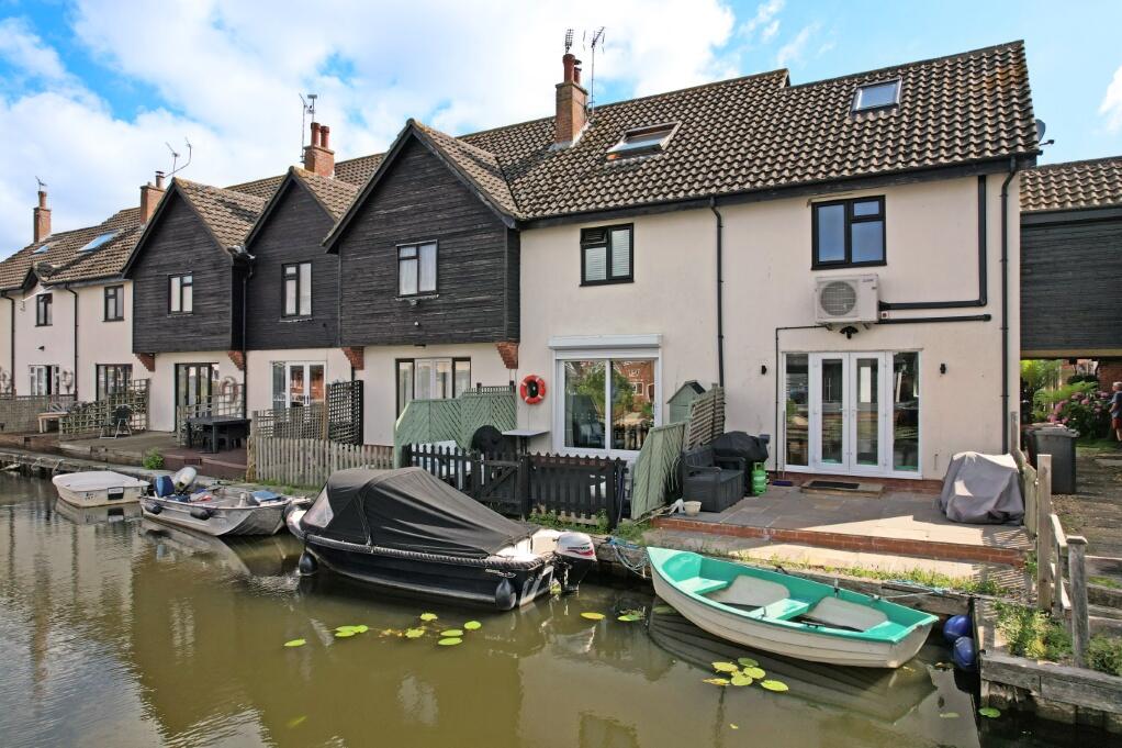 Main image of property: Hoveton