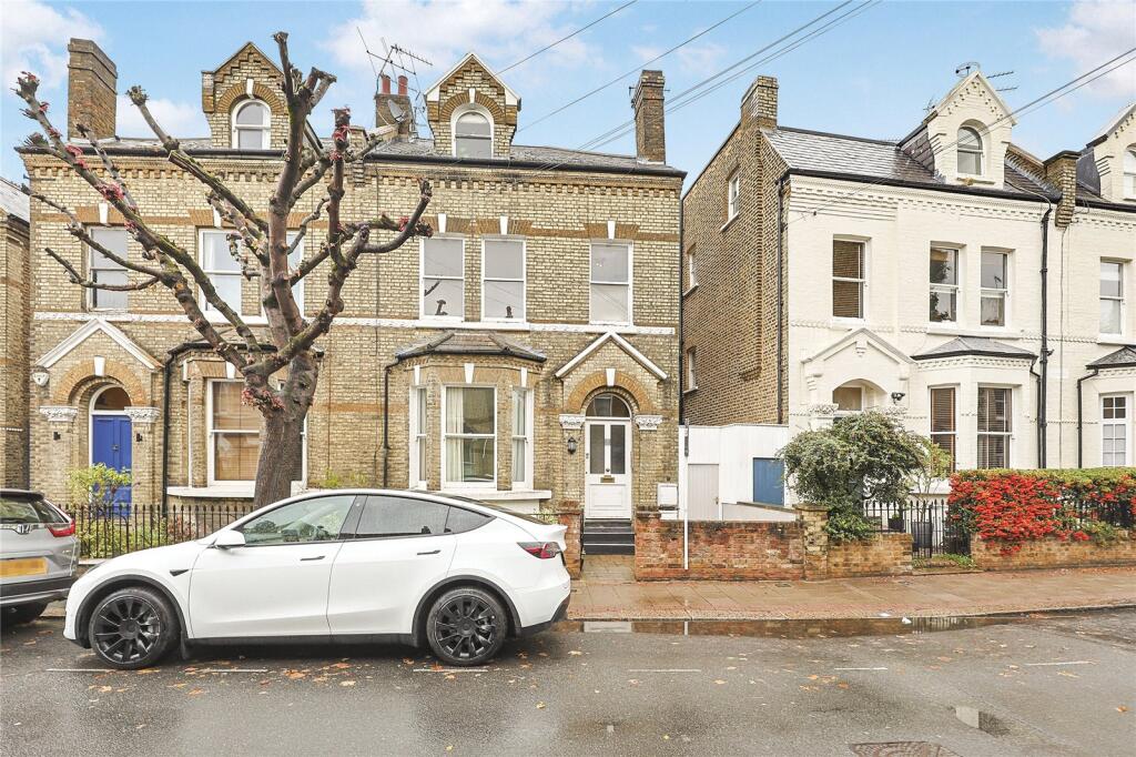 Main image of property: Werter Road, Putney, SW15