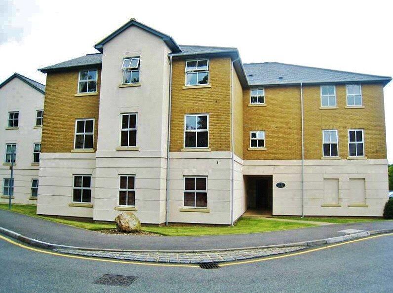 Main image of property: Wraysbury Gardens, Staines-upon-Thames, Surrey, TW18
