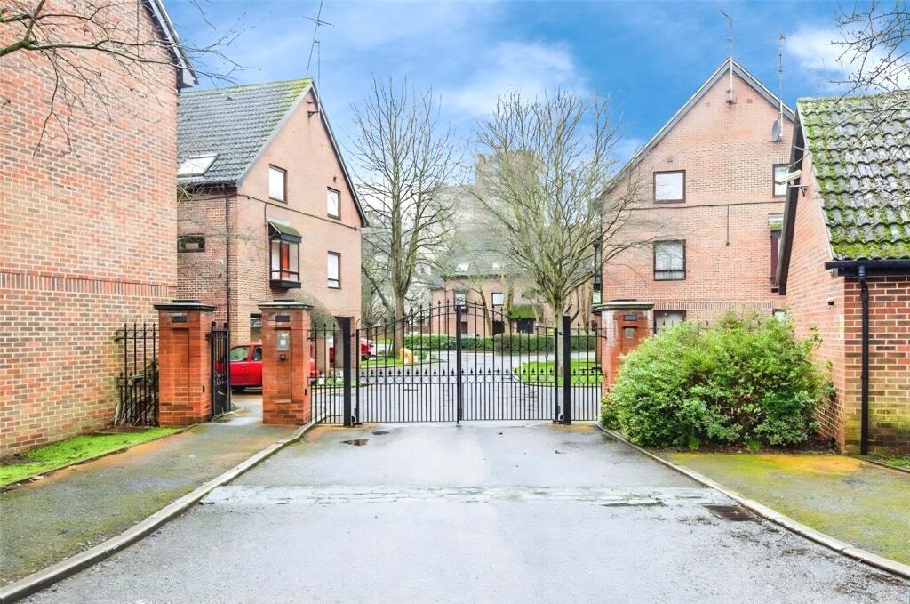Main image of property: The Oaks, Moormede Crescent, Staines-upon-Thames, Surrey, TW18