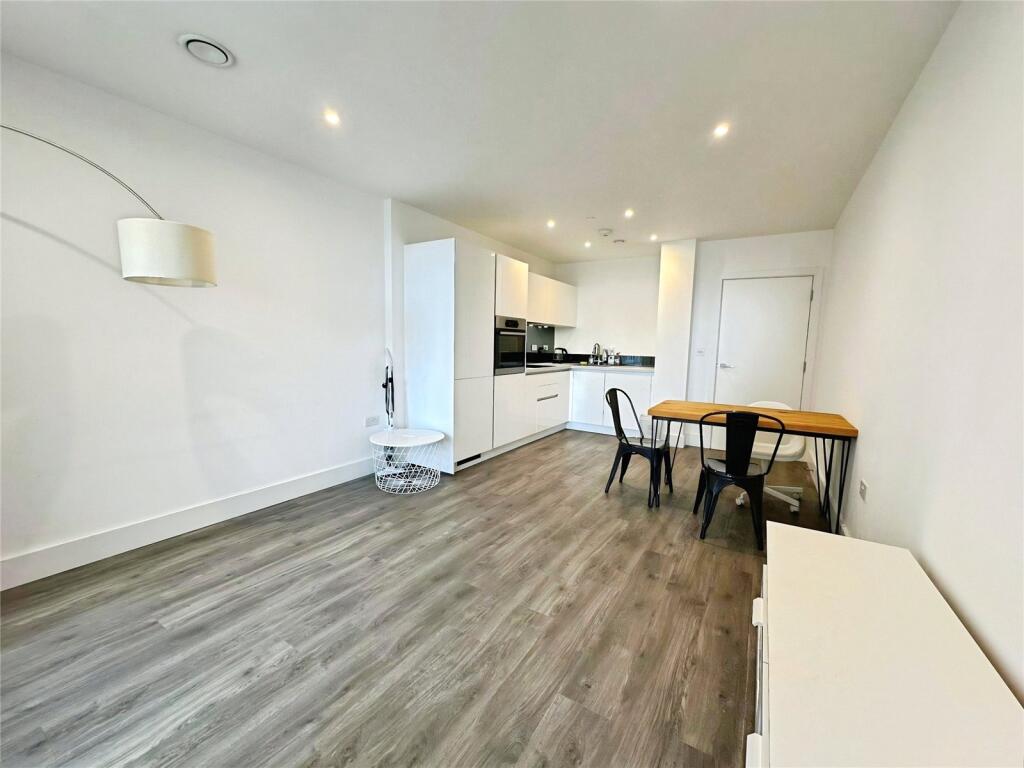 Main image of property: High Street, Staines-upon-Thames, Surrey, TW18