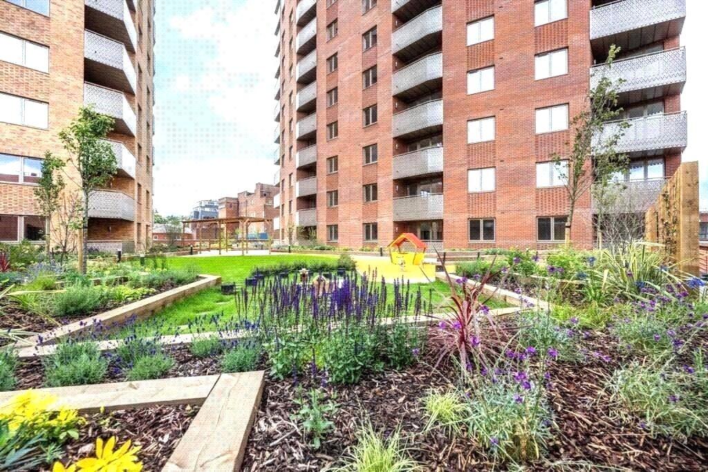 Main image of property: Elmsleigh Road, Staines-upon-Thames, Surrey, TW18