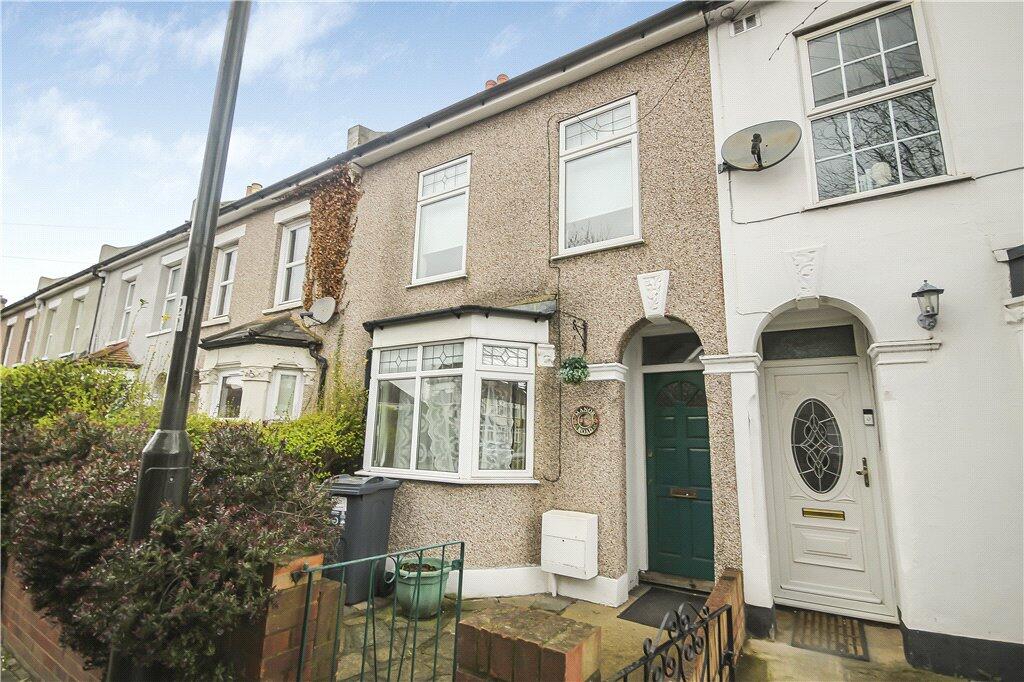2 bedroom terraced house for rent in Manor Road, Mitcham, CR4