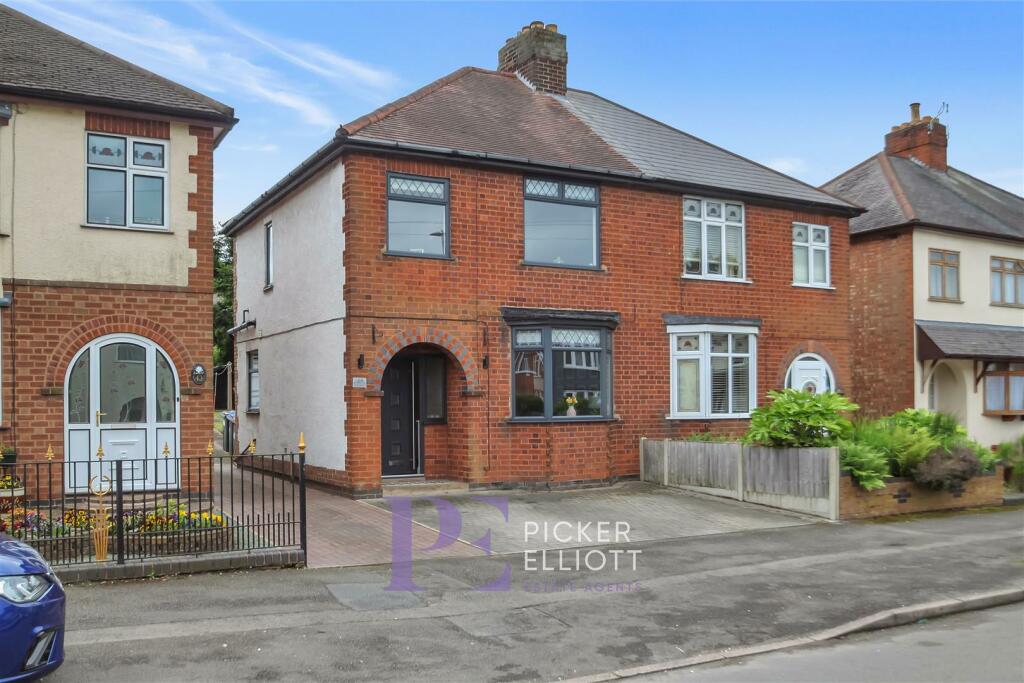 3 bedroom semidetached house for sale in Netherley Road, Hinckley, LE10