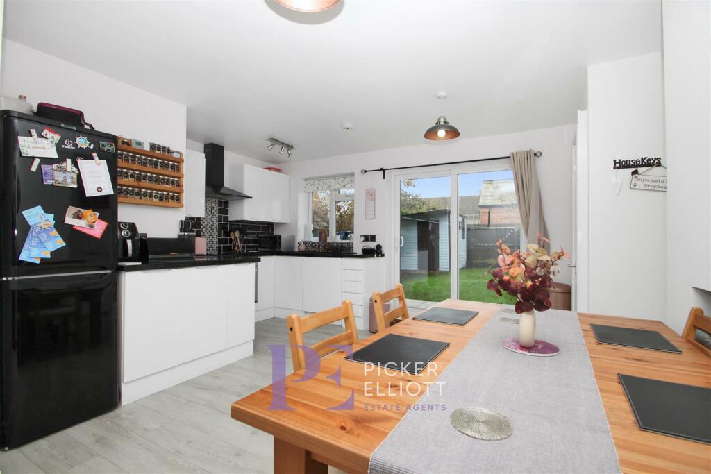 Additional property image - Pine Close, Stoke Golding