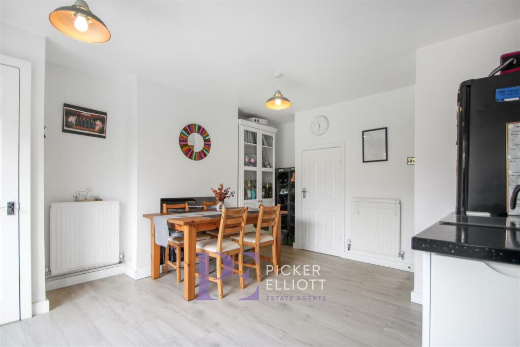 Additional property image - Pine Close, Stoke Golding
