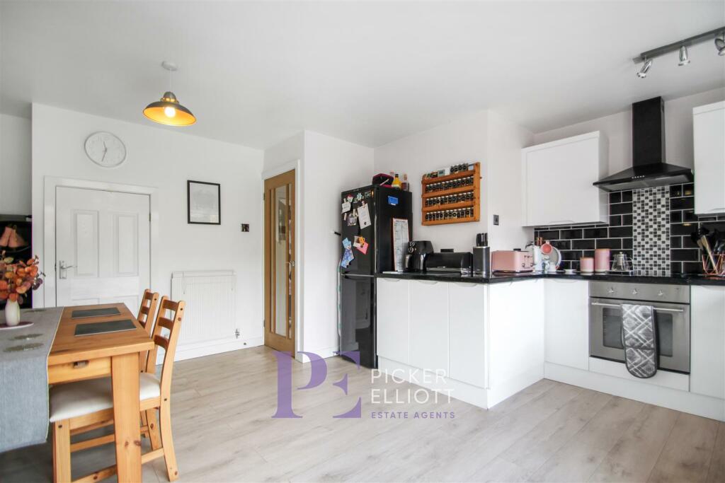 Additional property image - Pine Close, Stoke Golding