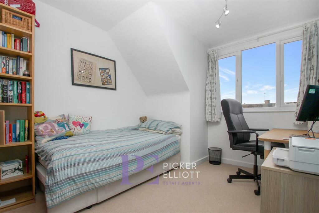 Additional property image - Pine Close, Stoke Golding