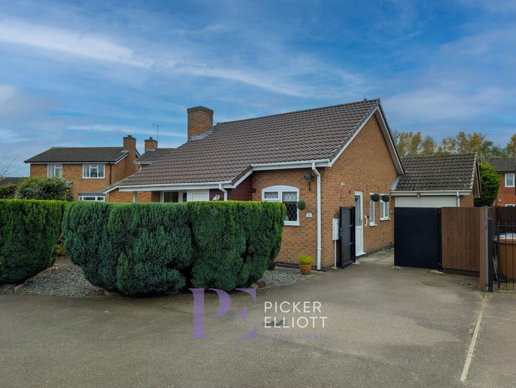 Main image of property: Lovetts Close, Hinckley, LE10