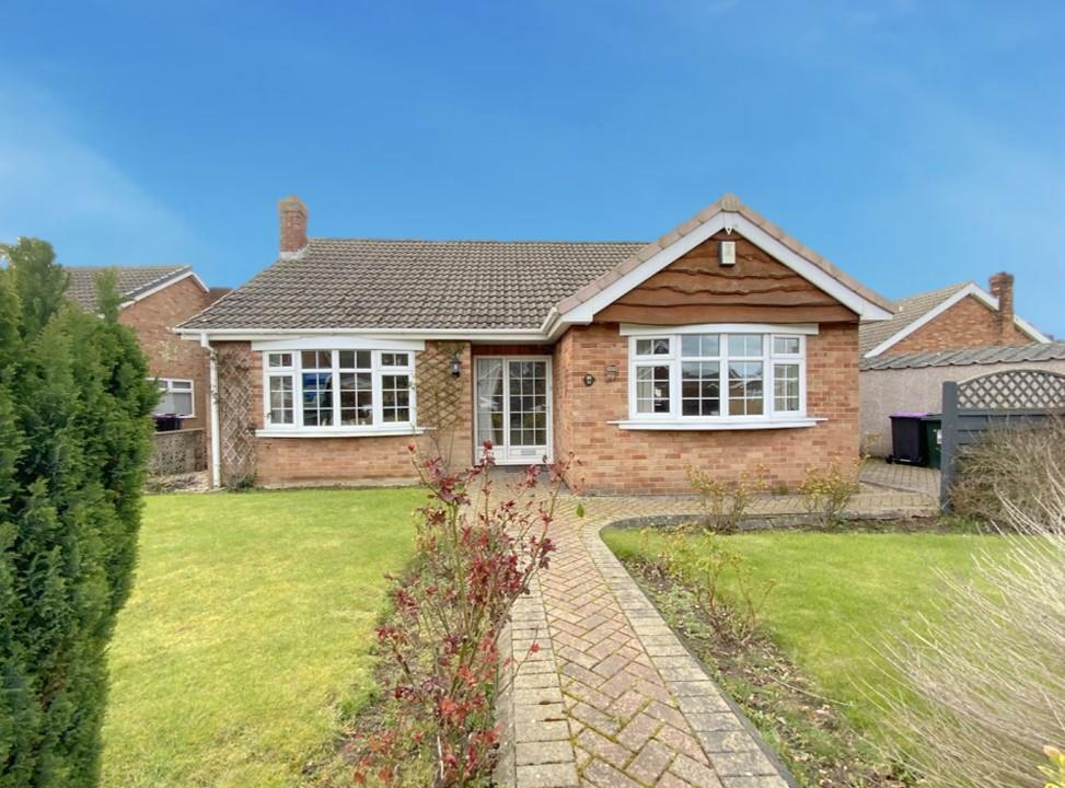 3 bedroom detached bungalow for sale in Plumtree Lane, North Thoresby, DN36