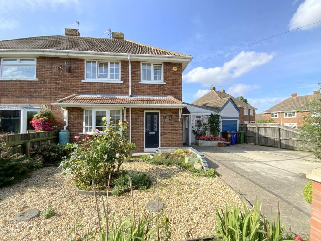 3 bedroom semidetached house for sale in Blenheim Place, Cleethorpes, DN35