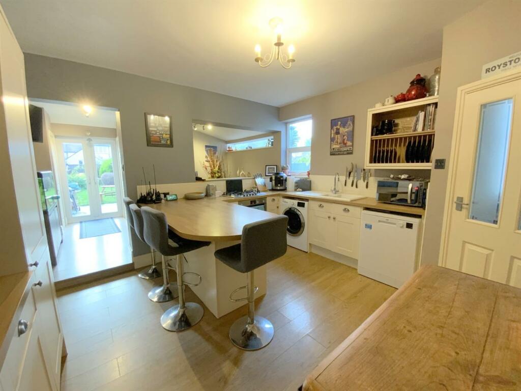 3 bedroom semidetached house for sale in Queens Parade, Cleethorpes, DN35