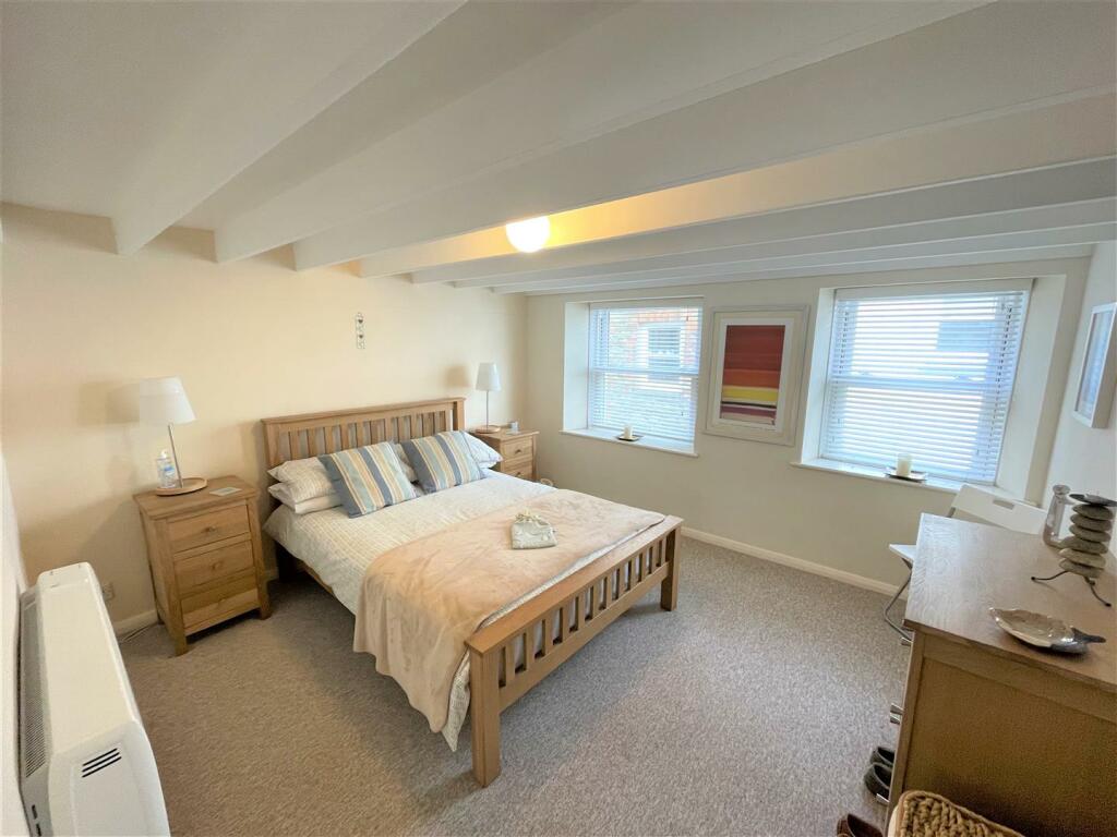 2 bedroom apartment for sale in Lostwithiel Street, Fowey, PL23