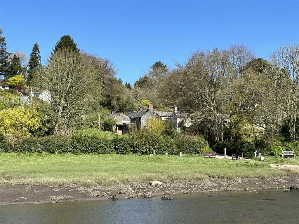 5 bedroom house for sale in Lerryn, Lostwithiel, PL22