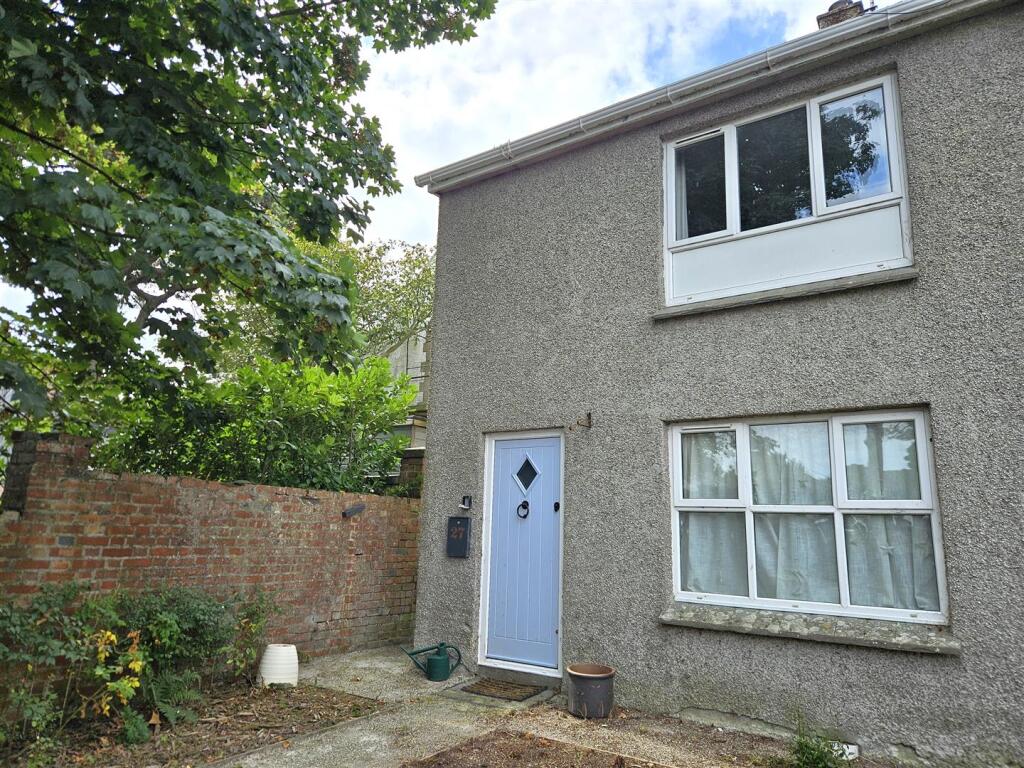 Main image of property: Windmill, Fowey