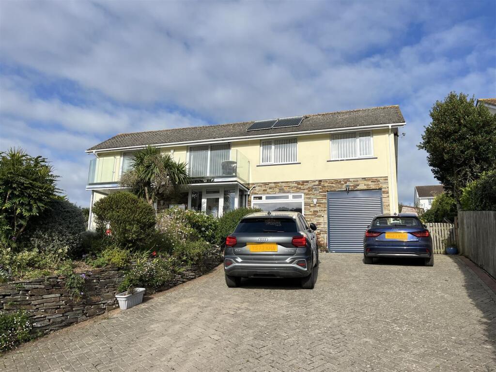 Main image of property: Tower Park, Fowey