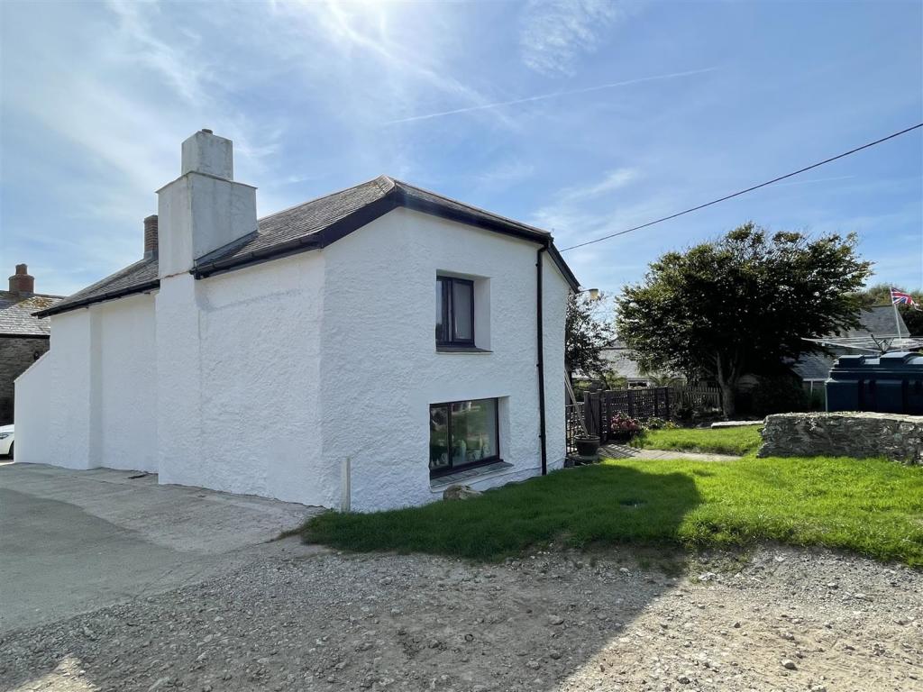 3 bedroom cottage for sale in Boswinger, Gorran, St. Austell, PL26