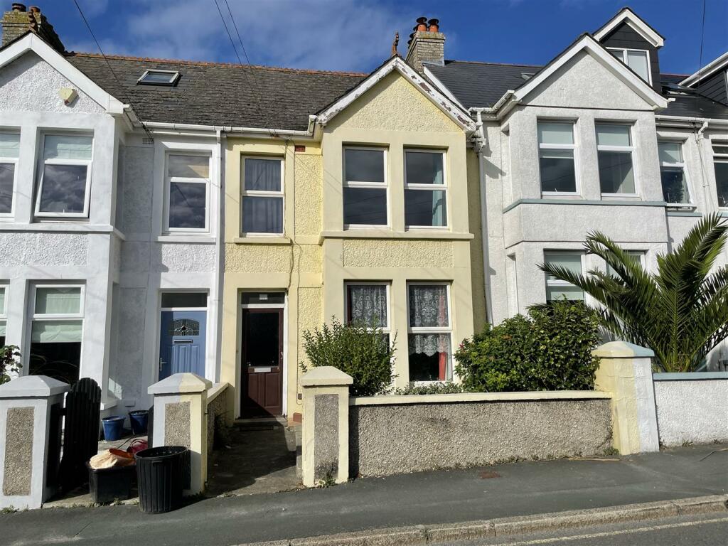 3 bedroom terraced house for sale in Mount Wise, Newquay, TR7