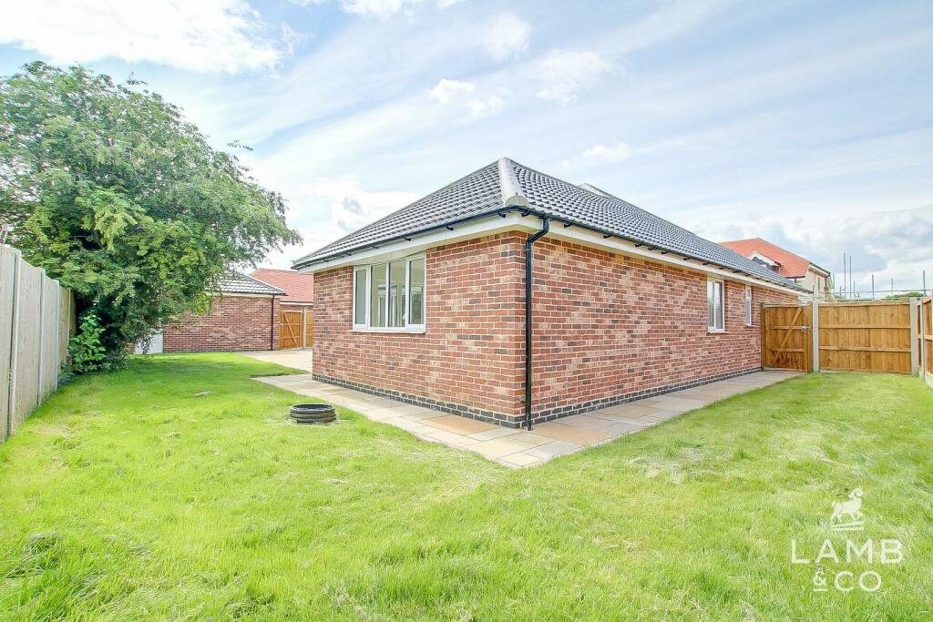 Additional property image - The Meadows, Betts Green Road, Little Clacton