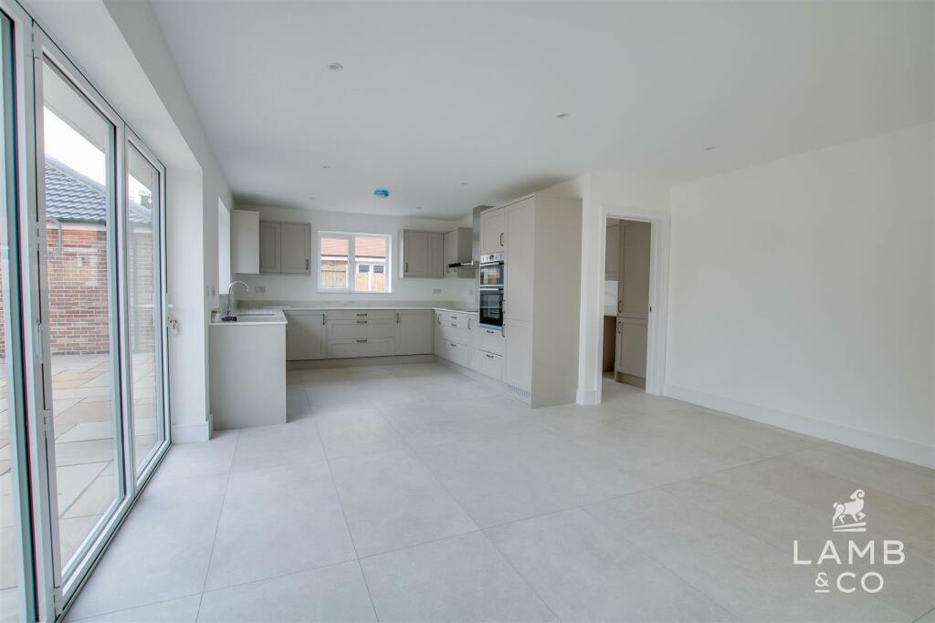 Additional property image - The Meadows, Betts Green Road, Little Clacton