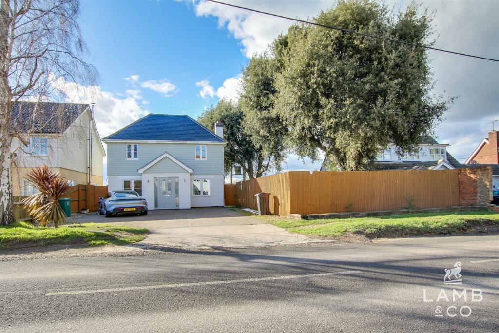 Detached to rent on Point Clear Road, St. Osyth