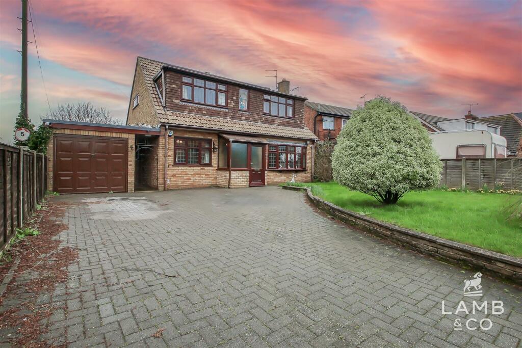 4 bedroom detached house for sale in Point Clear Road, St. Osyth,, CO16