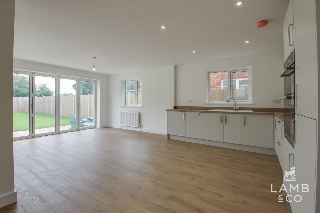Additional property image - Colchester Road, Thorpe-Le-Soken