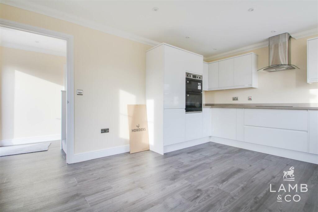 Additional property image - Fifth Avenue, Frinton-On-Sea