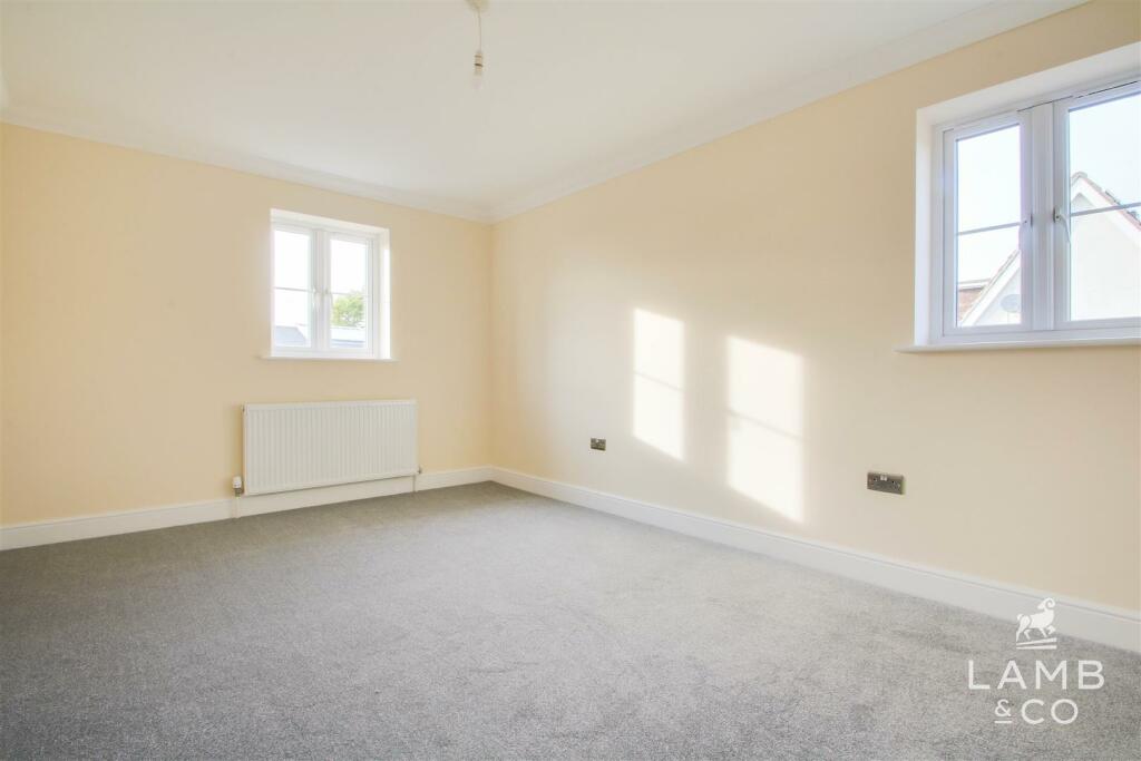 Additional property image - Fifth Avenue, Frinton-On-Sea