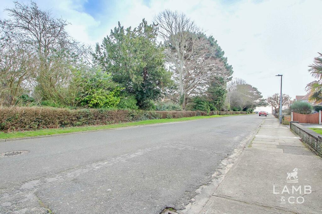 Additional property image - The Gardens, East Clacton