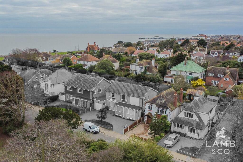 Additional property image - The Gardens, East Clacton