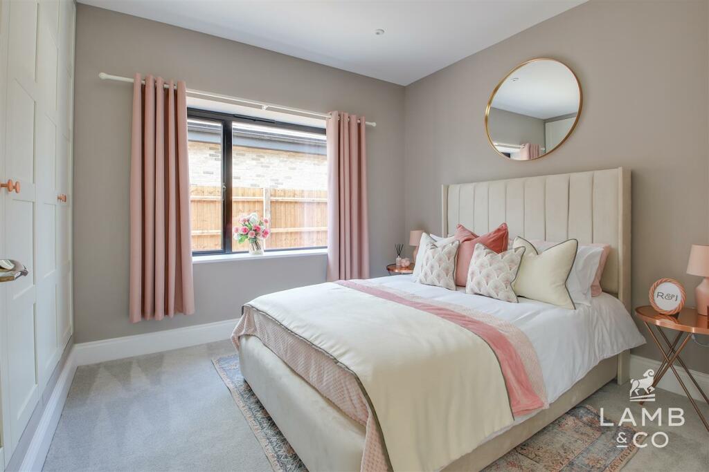 Additional property image - Talbot End, Talbot Road, Little Clacton