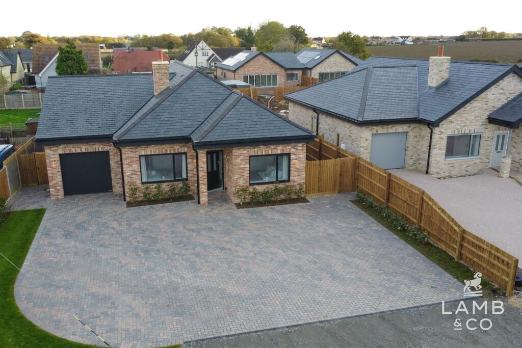 Additional property image - Talbot End, Talbot Road, Little Clacton