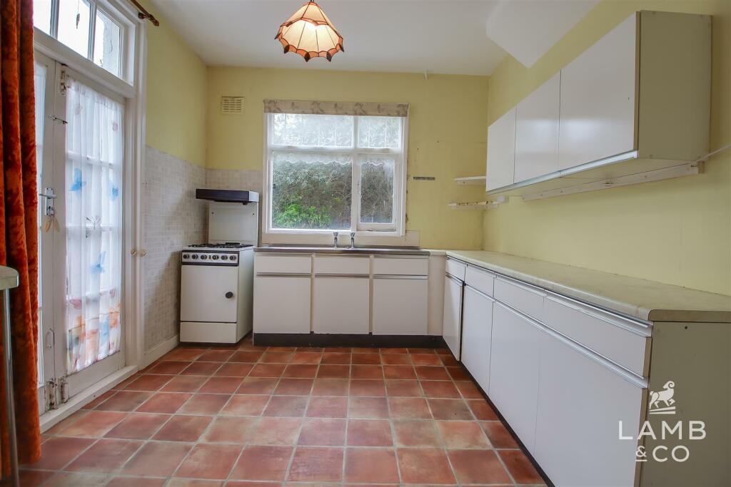 Additional property image - New Pier Street, Walton On The Naze