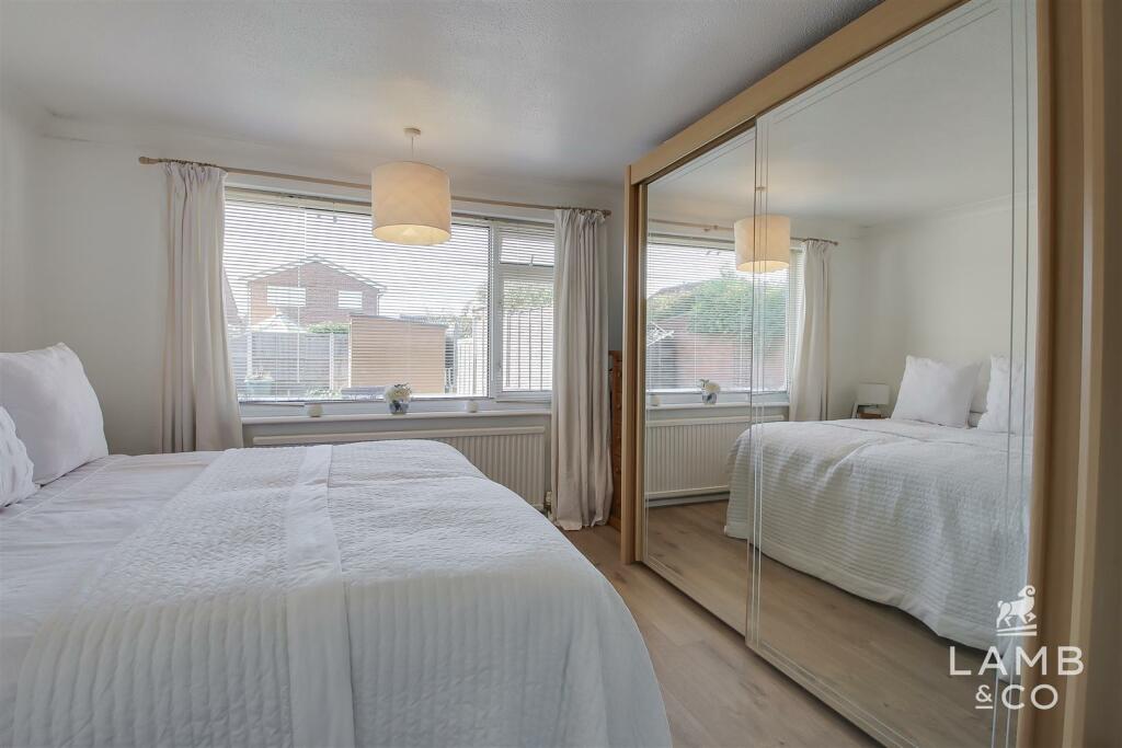 Additional property image - London Road, Great Clacton