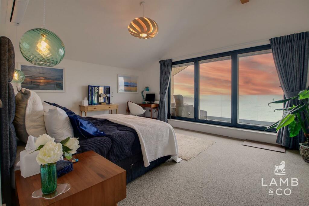 Additional property image - Eastern Promenade, Point Clear Bay